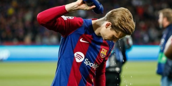 开云官网-【早报】一场撕破脸皮的握手言和