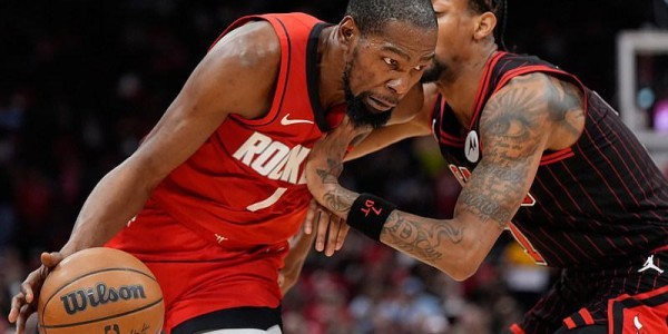 杜兰特28+10 火箭119-113胜公牛